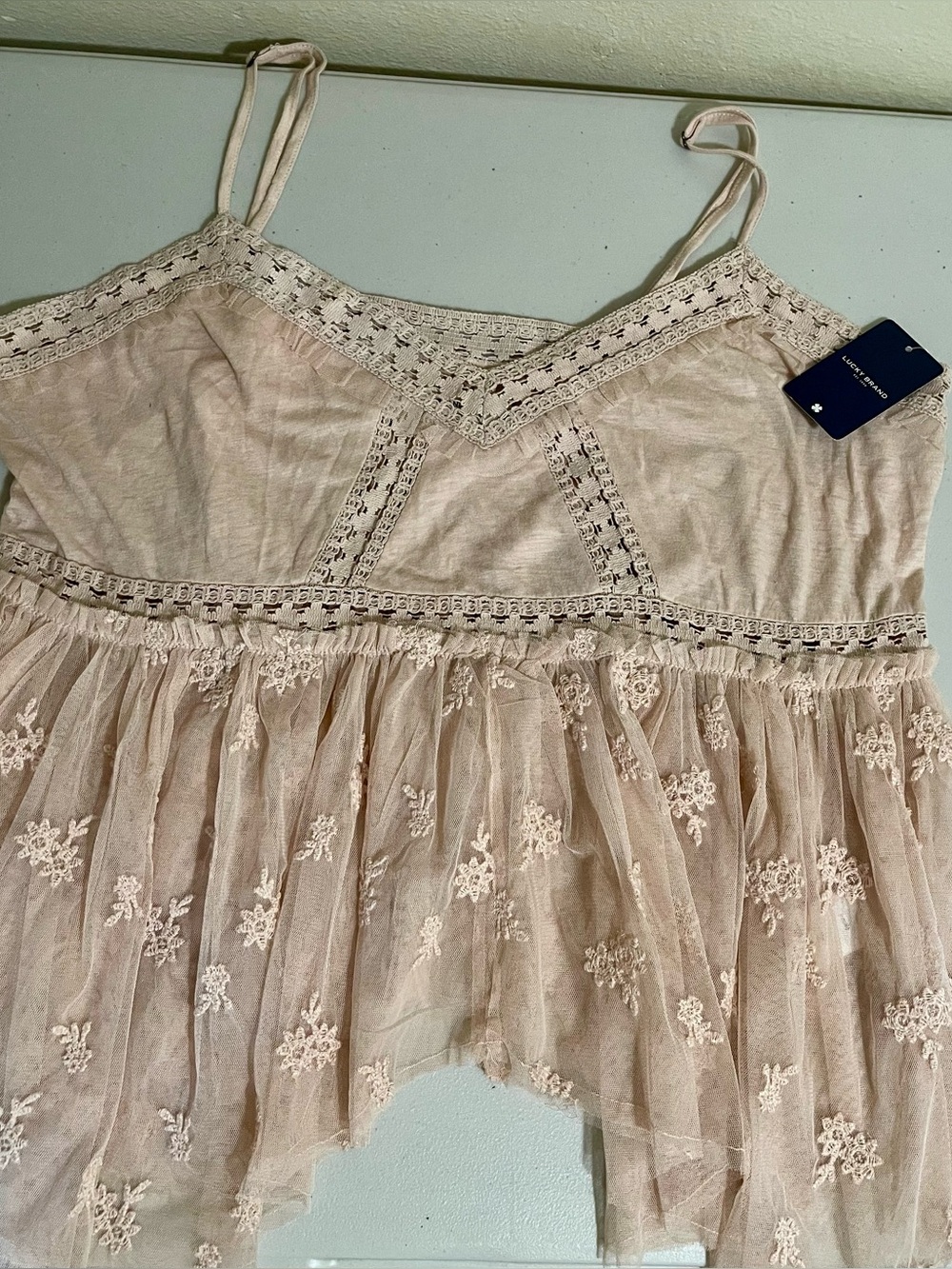 Lucky Brand Knit Handkerchief Hem Cami in light pink size XL